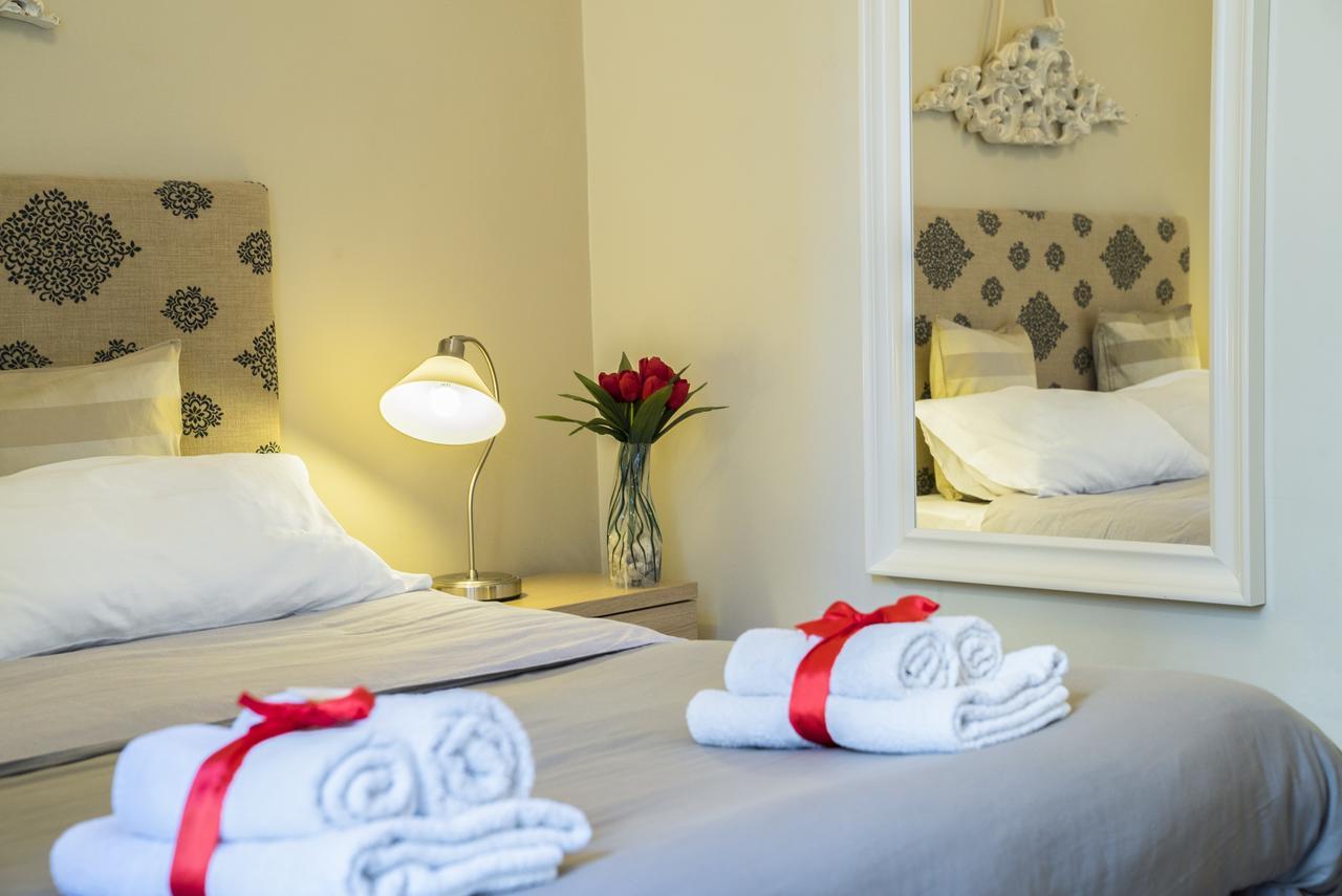 Rossocorallo B&B Catania-Fontanarossai nemzetközi repülőtér Kültér fotó